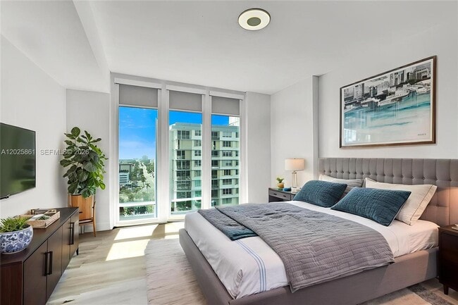 Foto del edificio - 1881 79th Street Causeway