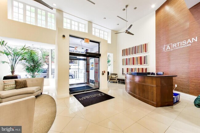 Foto del edificio - 915 E Street NW Unit 414