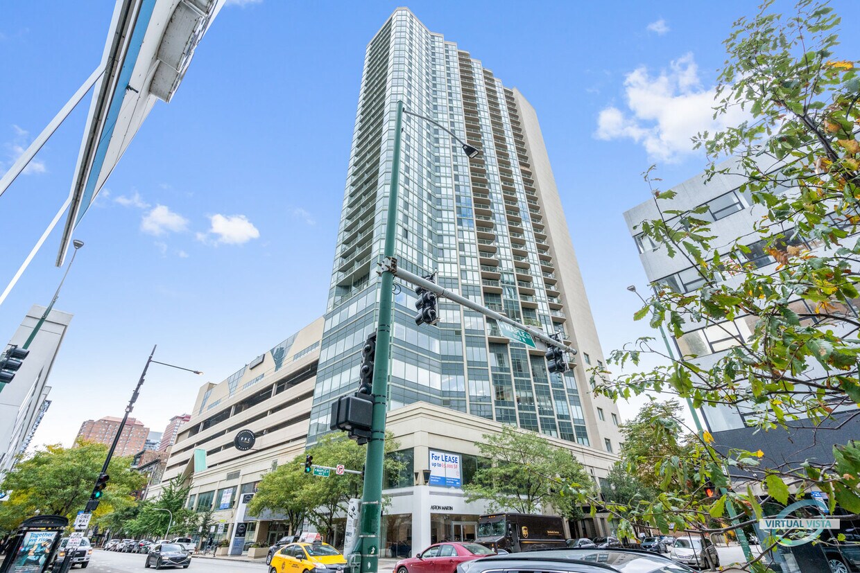 Foto principal - 111 W Maple St