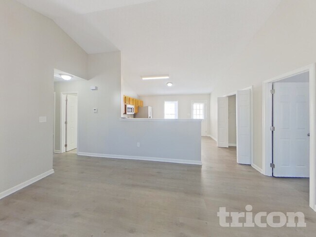 Building Photo - 5130 Daffodil Ln