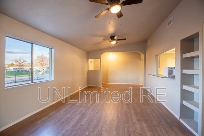Building Photo - 3281 E Desert Dr
