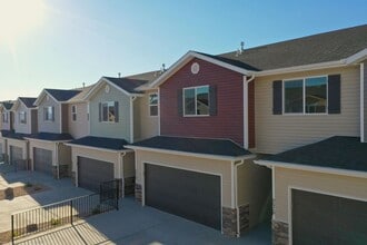 Building Photo - 181 3100 N