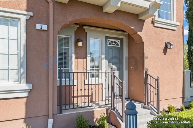Building Photo - 302 Marble Arch Ave