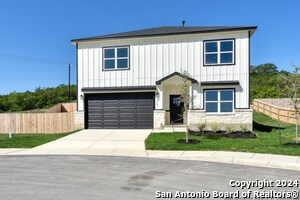 Building Photo - 320 Connor Crk