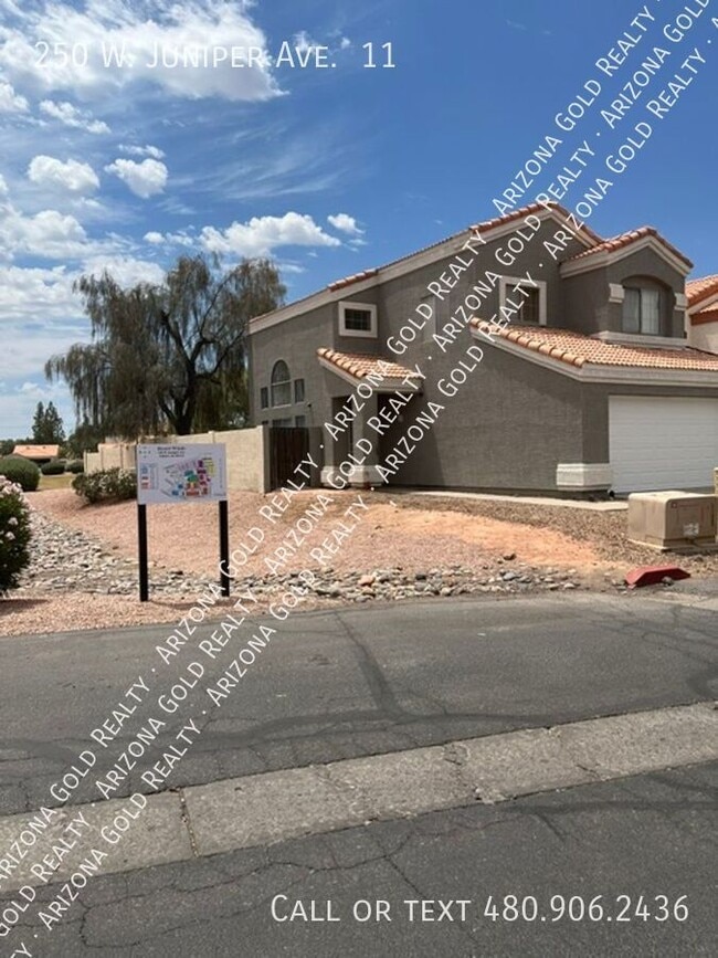 Building Photo - 250 W Juniper Ave