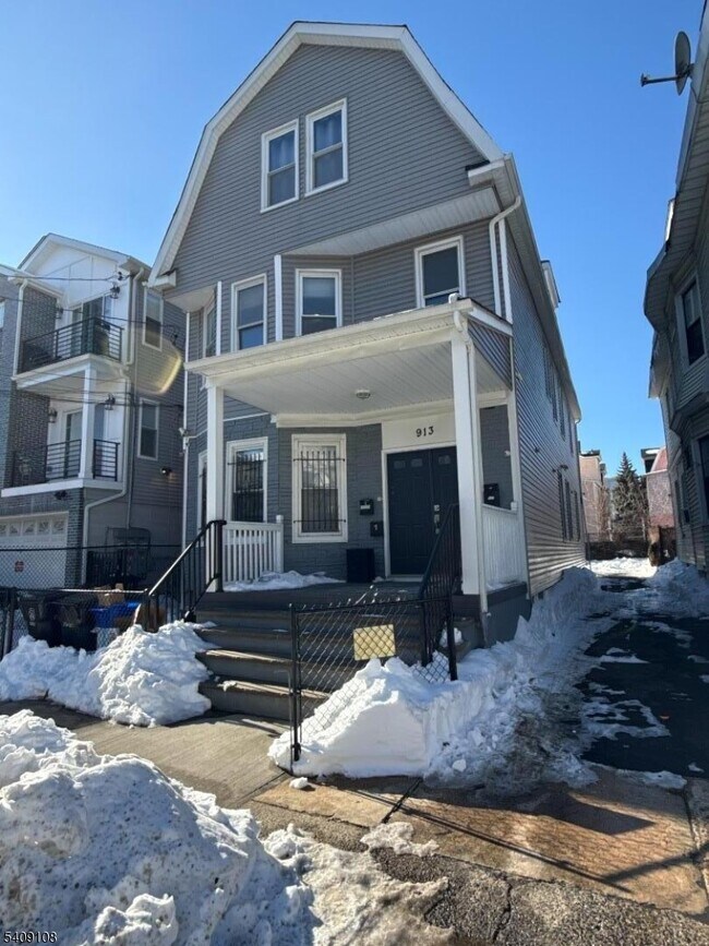 Foto del edificio - 913 S 18th St