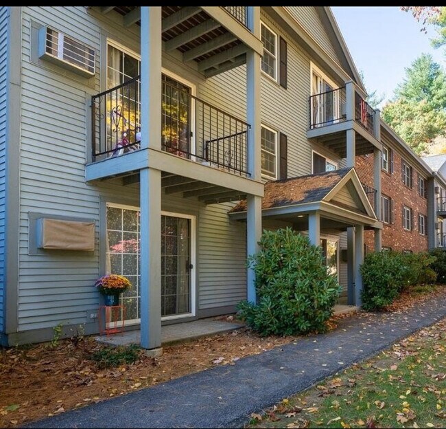 Building Photo - 7 Northbrook Dr
