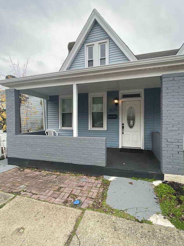 Foto principal - 1818-1820 Westmont Ave, Pittsburgh, PA 15210