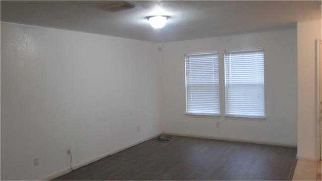Foto del edificio - 1404 Ruthven St