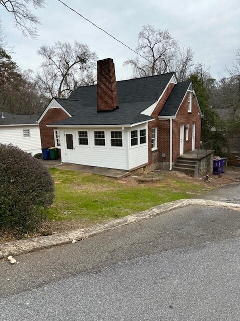 Primary Photo - 170 E Rutherford St