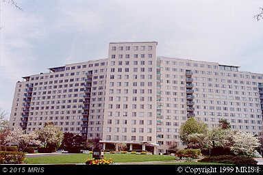 Primary Photo - 10401 Grosvenor Pl