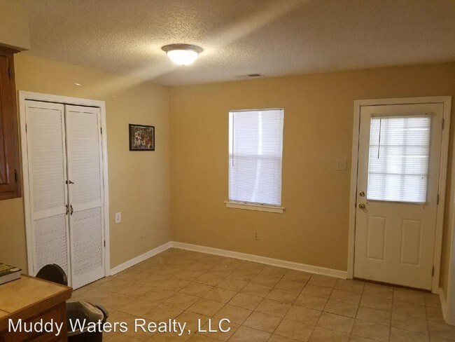 Foto del edificio - 4 br, 1.5 bath House - 1902 Dorchester