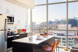 Building Photo - The Collective on 4th