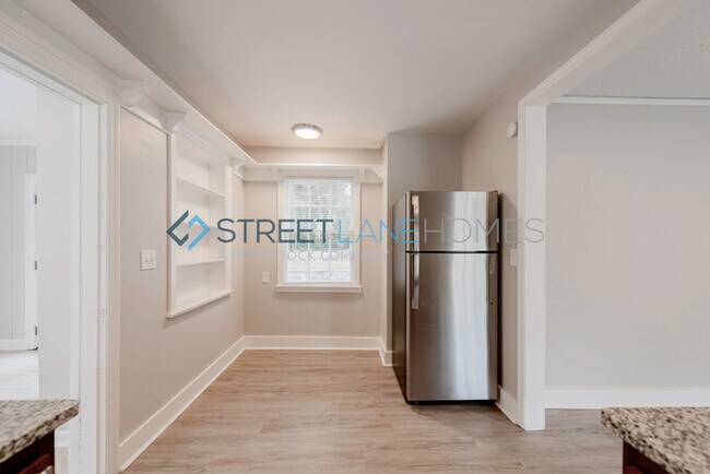 Building Photo - NOW OFFERING HALF OFF THE FIRST FULL MONTH...