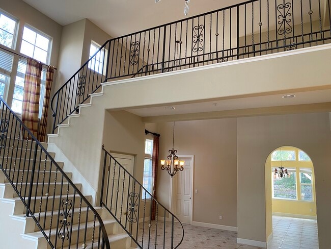 Building Photo - 1923 Nicosia Ct