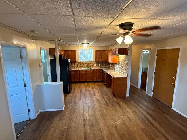 Foto del edificio - 2965 Columbus St