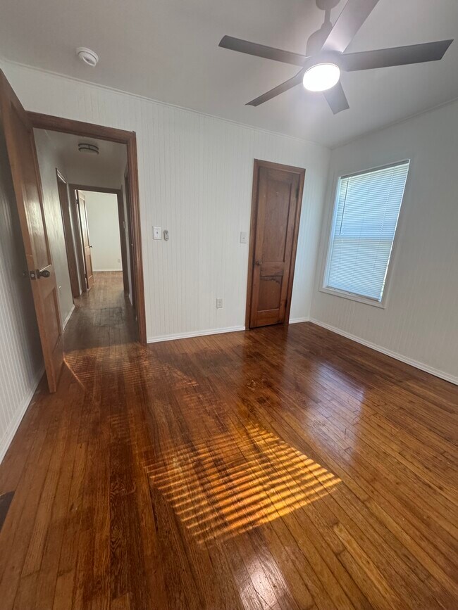 Foto del edificio - 403 S Burdick St
