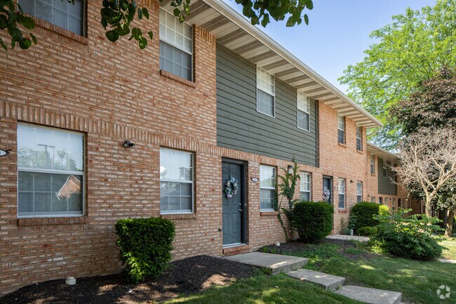 Entrada a la casa adosada - Prime at Wright Apartments & Townhomes