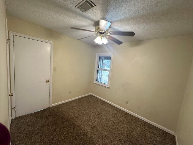 Foto del edificio - House for Rent