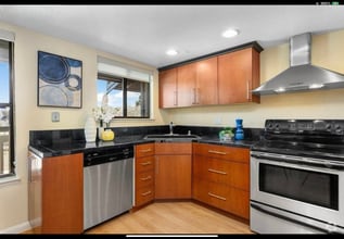 Building Photo - 1676 San Miguel Dr