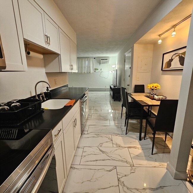 Foto del edificio - 1129 N Shore Rd