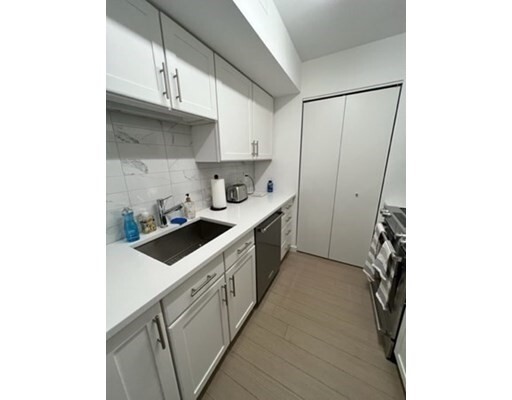Building Photo - 1 Devonshire Pl