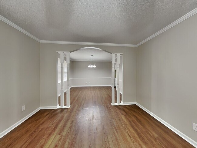 Foto del edificio - 1431 Lantana Dr