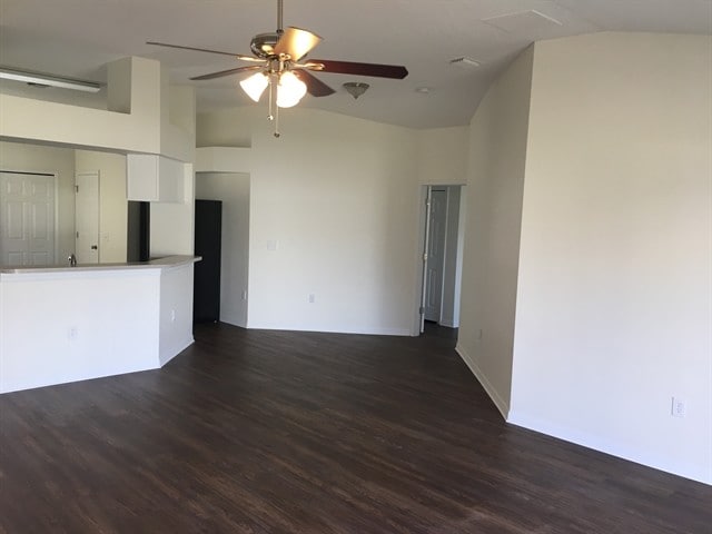 Foto del edificio - 4306 Reynolds Oaks Pl