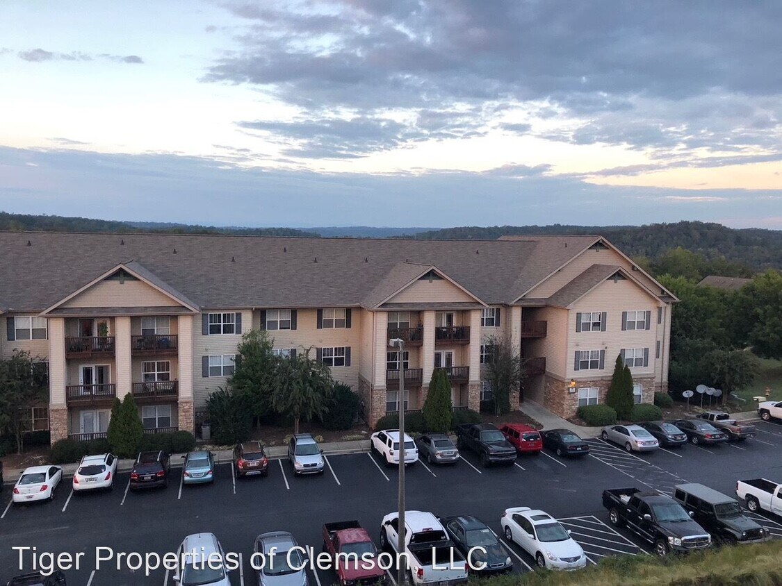 Primary Photo - 3 br, 3 bath House - 833 Harts Cove Way