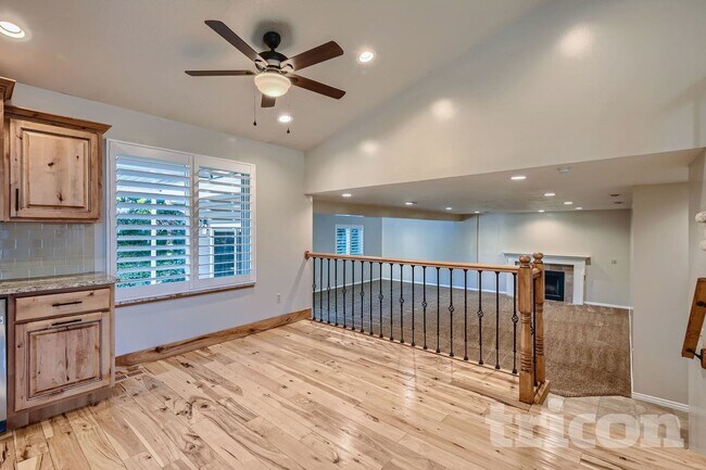 Foto del edificio - 1074 E 5100 S