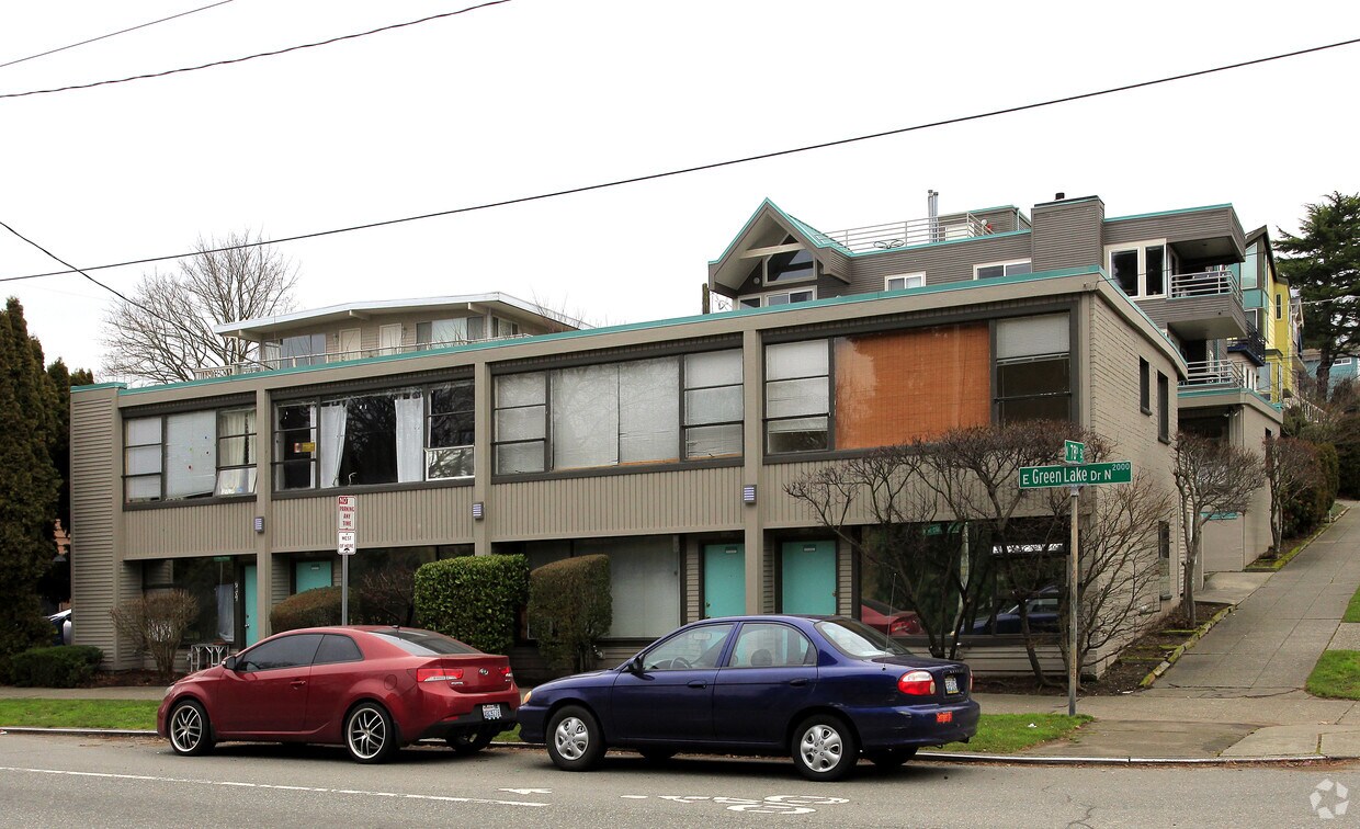 Foto principal - 78th Street Apartments