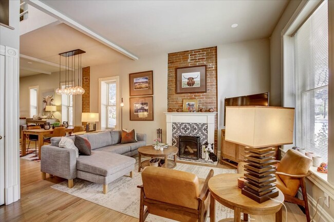 Building Photo - Architecturally Stunning Curtis Park Townh...