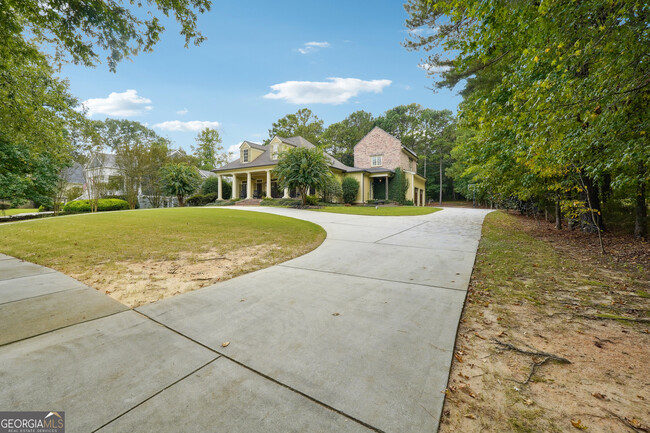 Building Photo - 240 Trotters Ridge
