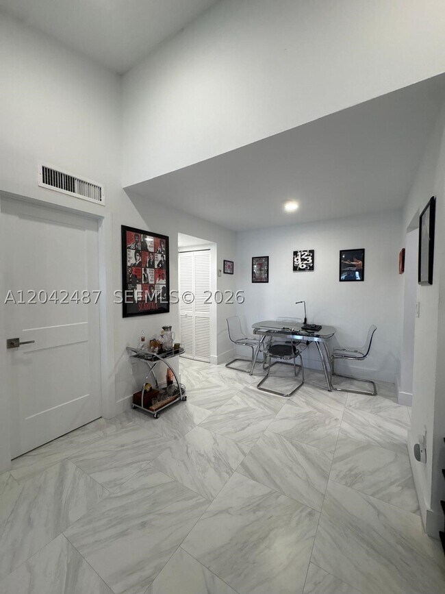 Building Photo - 15560 SW 80th St