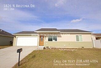 Building Photo - 1826 N Arizona Dr