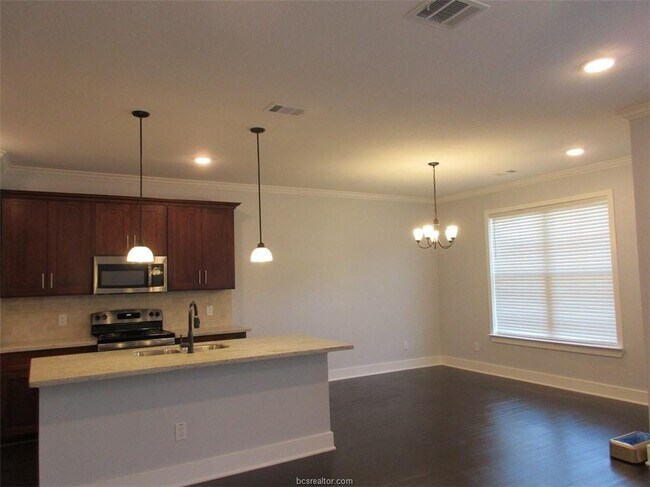 Foto del edificio - 2118 Crescent Pointe Pkwy