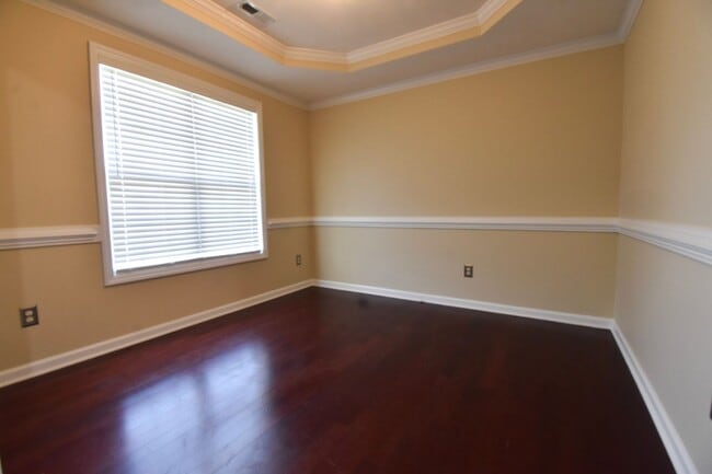 Building Photo - 3 Bedroom and 2.5 Bath Home - No Pets