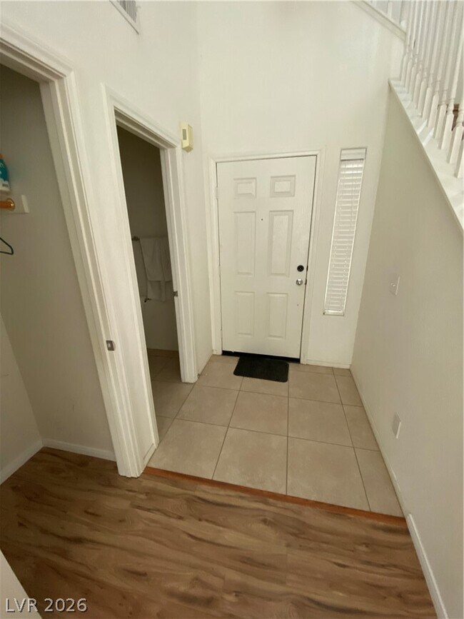 Foto del edificio - 10555 Lessona St