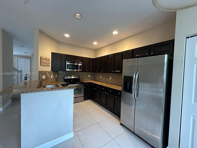 Building Photo - 1026 NE 207th Terrace