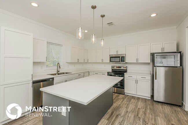 Building Photo - 1417 Illinois Ave