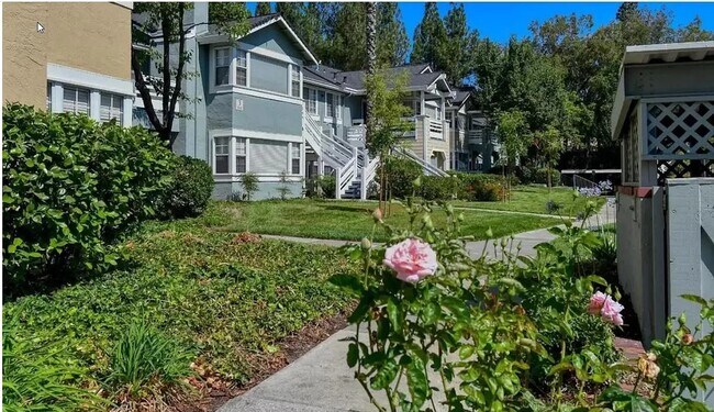 The Gated Community - 2915 N Texas St