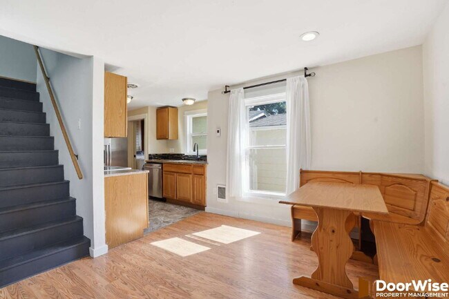 Foto del edificio - Charming 4-Bed Newberg Home!