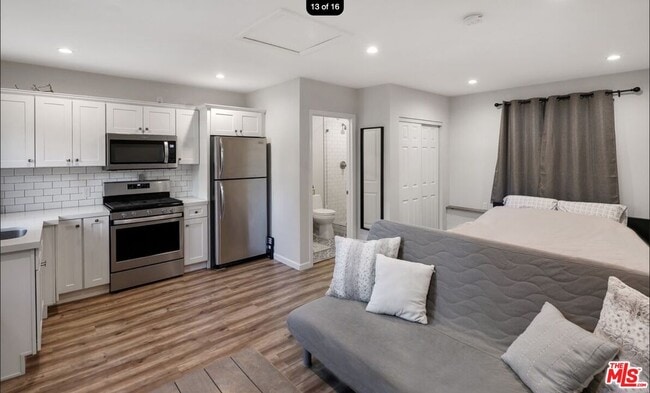 Foto del edificio - 4411 Radford Ave