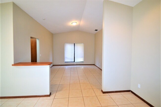Foto del edificio - 11710 S Island Rd