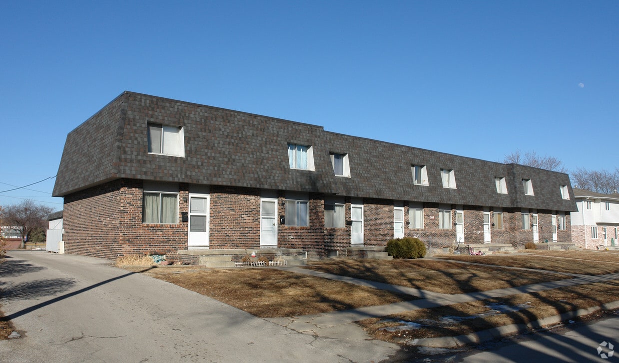 Building Photo - Cordes Apartments
