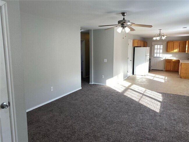 Foto del edificio - 591 Cascade Cir