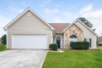 Building Photo - 495 Anna Ave