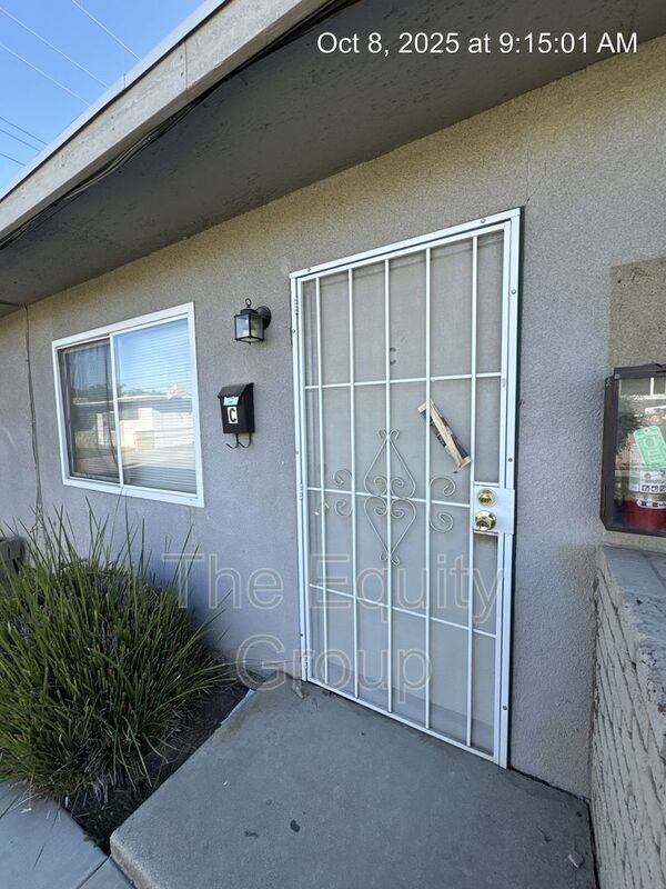 Foto del edificio - 514 E Cypress Ave