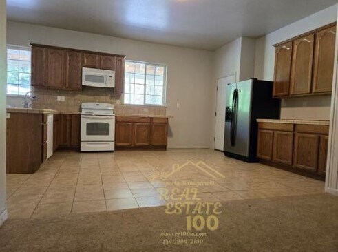 Foto del edificio - 4706 Salmon River Hwy