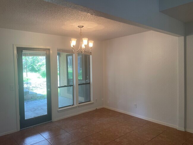 Cathedral ceiling, natural light - 8400 Tallwood Dr